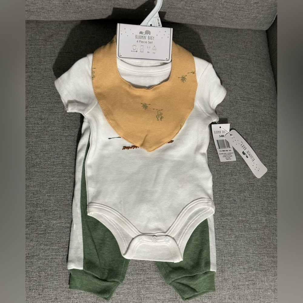 Bloomin’ Baby 3-6 Months 4 Piece Set
